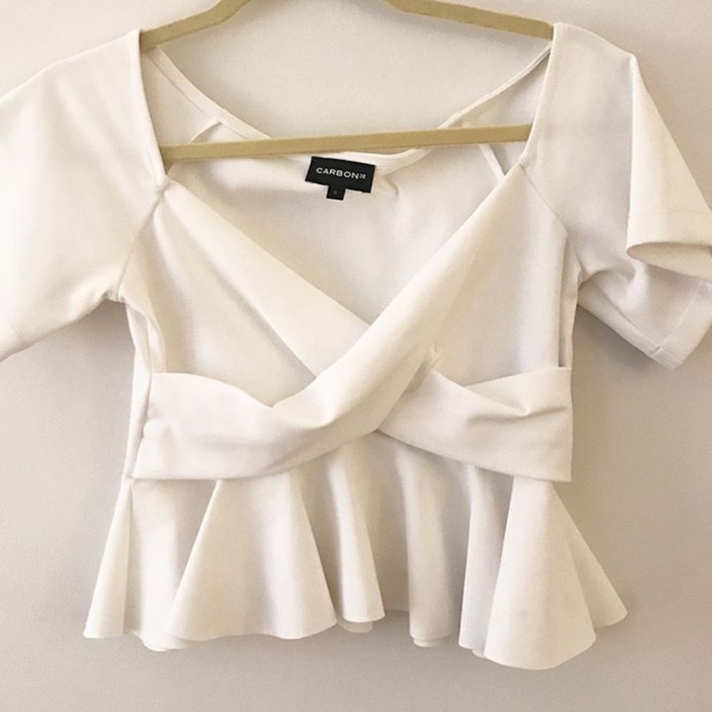 Carbon 38 Off the Shoulder Ruffle top NEW